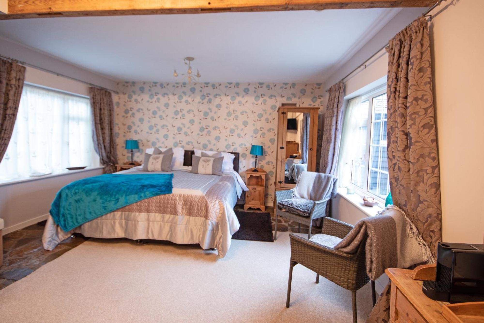 Magpies Lodge Slinfold Kültér fotó