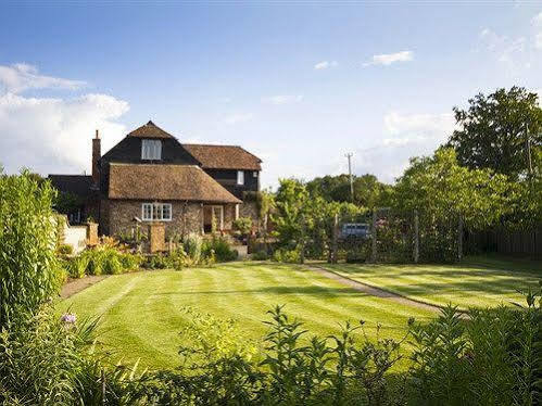 Magpies Lodge Slinfold Kültér fotó